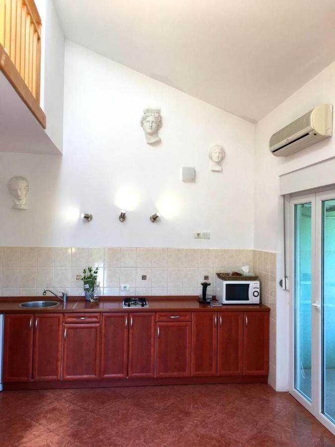 Artists Loft Apartment Pula Exterior photo